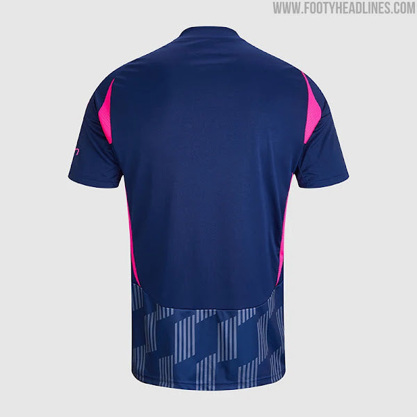Nottingham Forest 24/25 Away Kit